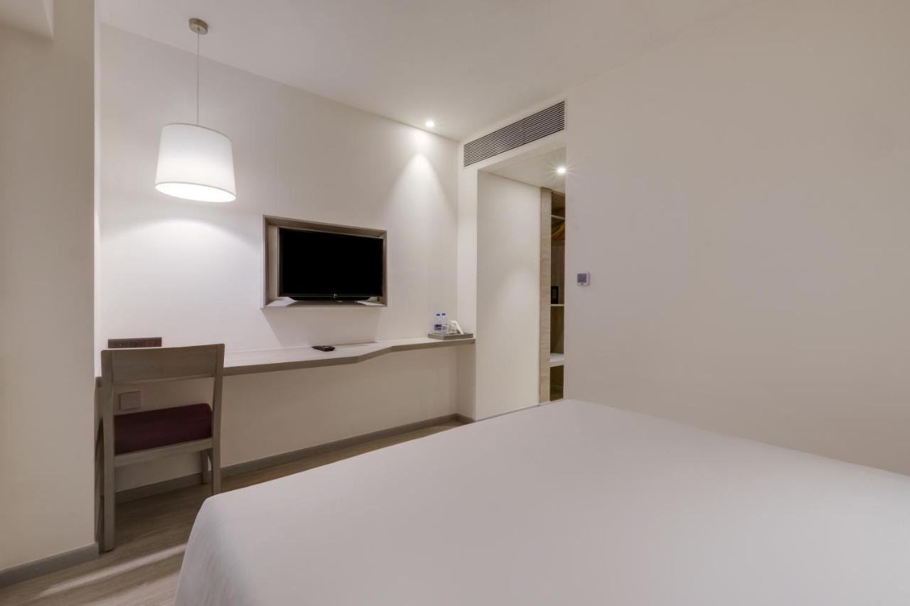 7 Apple Hotel Mahape, Nova Bombaim Exterior foto